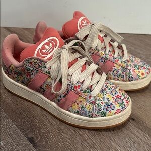 Adidas Liberty London Campus Floral Sneakers - Pink and White, size 4